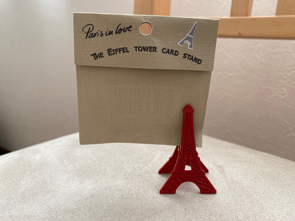 新商品！『エッフェル塔のお洒落なスタンドクリップ 　カードスタンド！』～レッドカラー～ 2枚目の画像