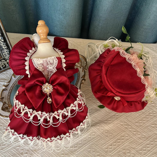 猫服 犬服 ペット服 ベルベット製ロリィタドレス 帽子付き可能