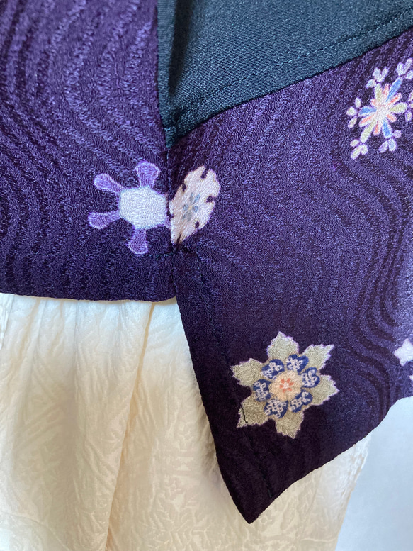 着物リメイク　ハンドメイド　ベスト　絹　黒　紫 3枚目の画像