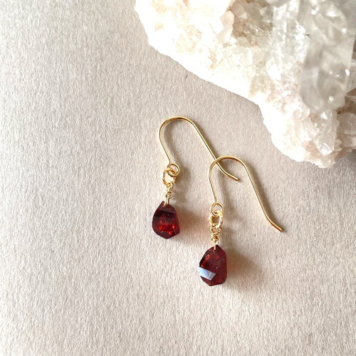 限定2点】モザンビーク産ガーネット ピアス/イヤリング イヤリング