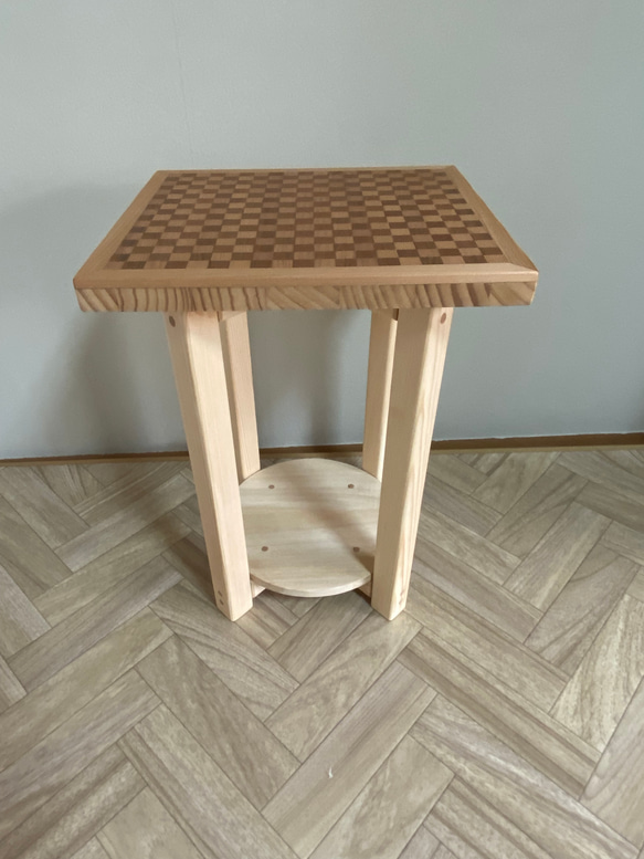 木製スツール/サイドテーブル/飾り台【寄木細工/寄木装飾】 6枚目の画像