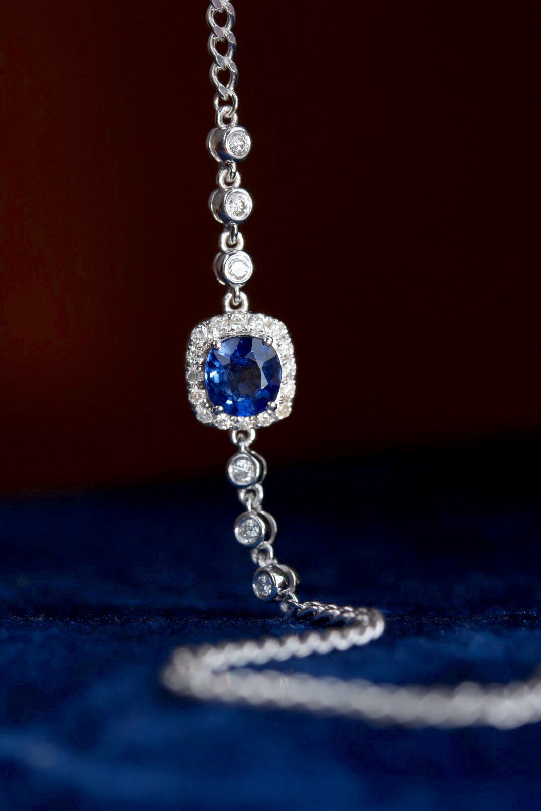 即*中様 天然石サファイアバングル K18WG サファイア 13.0 ダイヤモンド 1.0 バングル バングル