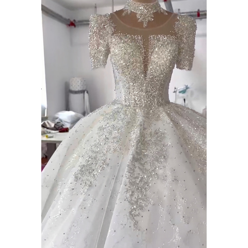 豪華！きらきらストーン 深めvネック パフスリーブ スクエアネック  