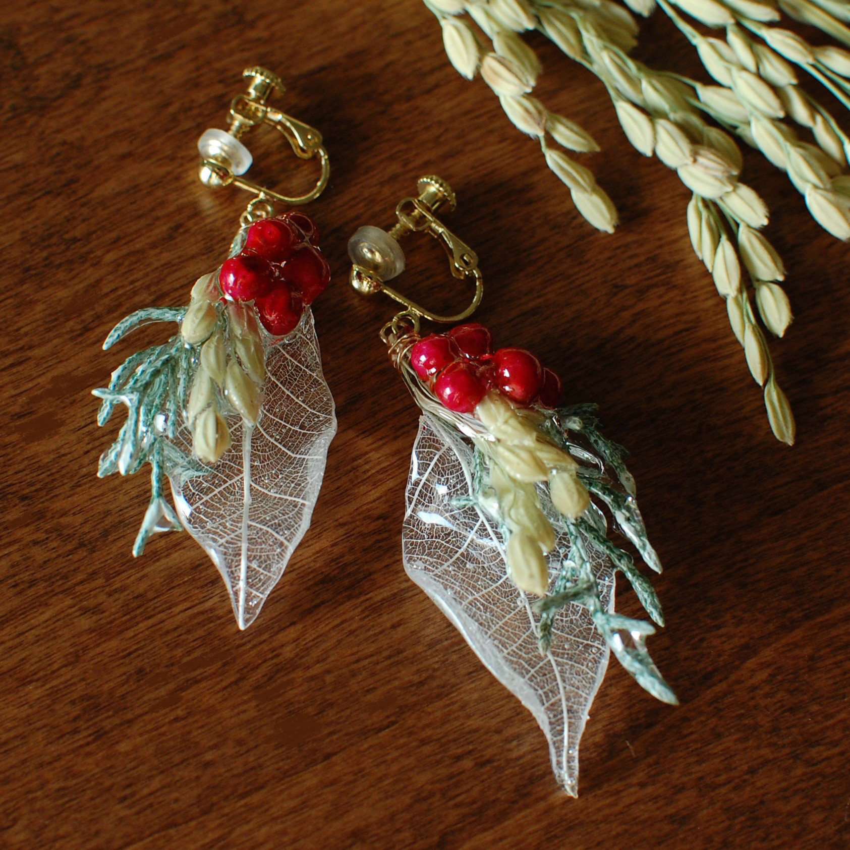 朝露稲穂ブーケ・赤〜ピアス・イヤリング