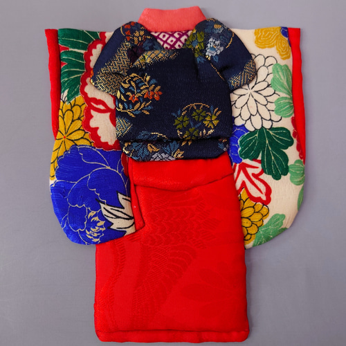 押し絵　ツバキ　着物　ハンドメイド 出来上がり】大正ロマン着物 後ろ姿の押絵 4 その他インテリア雑貨 和