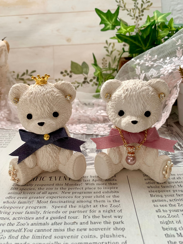プレゼントにも♡イニシャルくまさんプレート♡アロマストーン アロマストーン✨イニシャルオーダー♡スワロフスキープレミアム