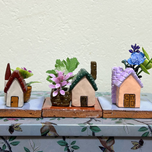 石塑粘土 立体作品 住居 立体 現代美術 オブジェ sculpture 花の家⭐︎石塑粘土 立体・オブジェ yucca⭐︎ 通販 17083503｜Creema