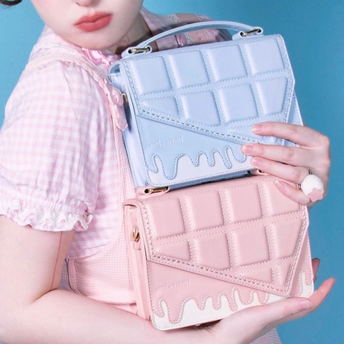 ロリータ/ショルダーバッグ/チョコレート/ブラック/ピンク/ブルー  