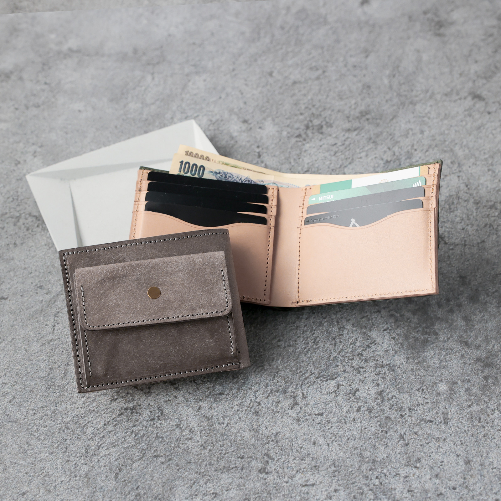 送料無料 AURAMU 二つ折り財布 イタリアンスクラッチ・オイルレザー ROMAN グリージオ 2つ折り 小銭入れ 10,094円