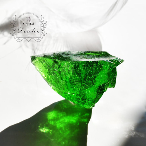 アンダラクリスタル レア グリーン・シーフォーム〔sa3350〕 天然石