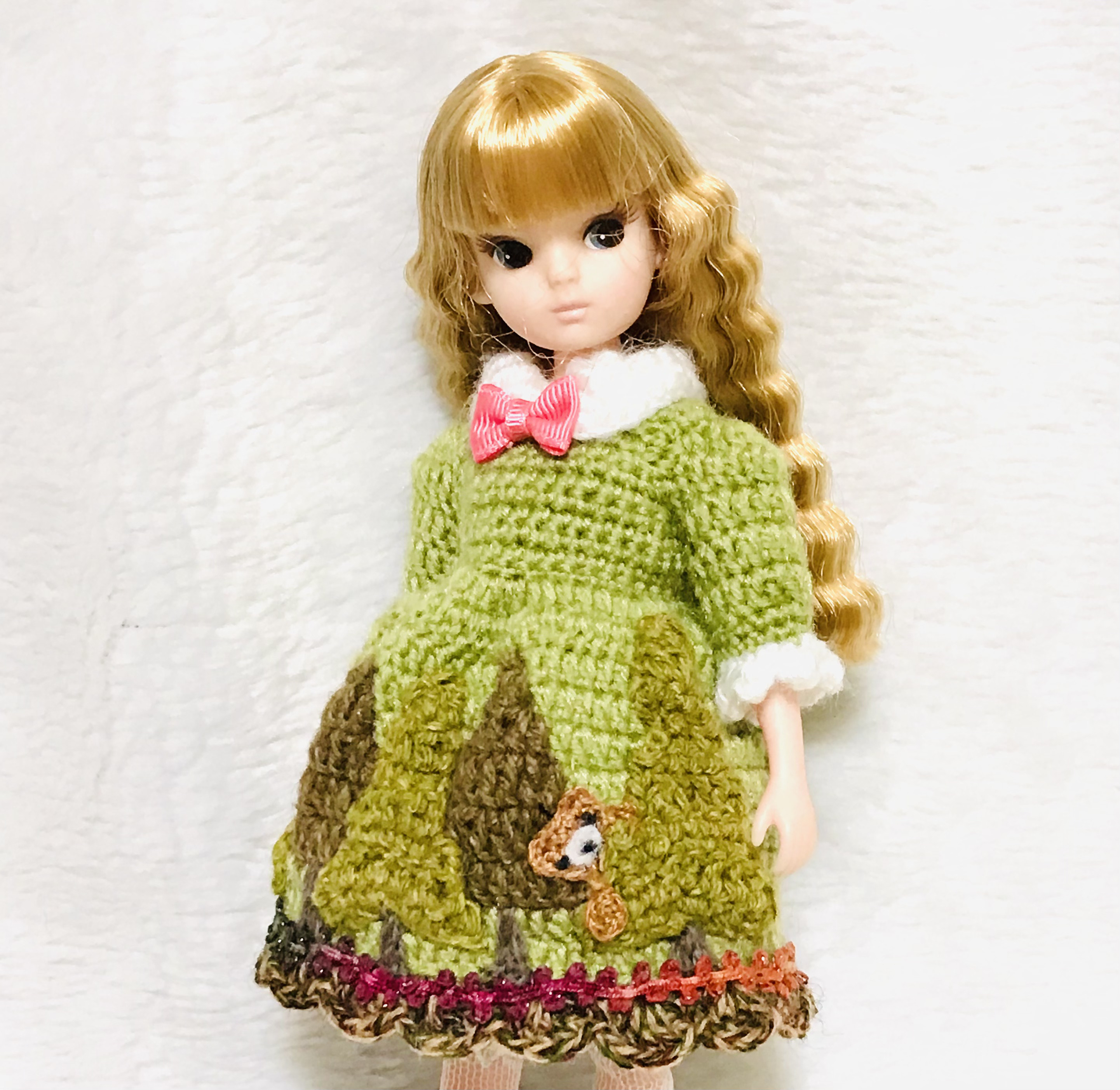 492.イチゴ柄のクラシカルワンピース・黒 ※復刻版初代リカちゃん