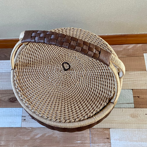 受注制作】コロンとかわいい丸かご(蓋付き) ꕤ(カカオ•ブラウン