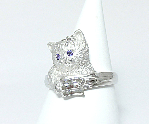 シルバー製：子猫リング（12月の誕生石・天然タンザナイト）【あなたの誕生石もセット出来ます】　◎日本製