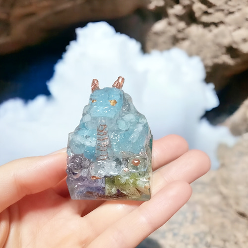 龍のオルゴナイト 置物 天然石 アクアマリン 干支 その他置物