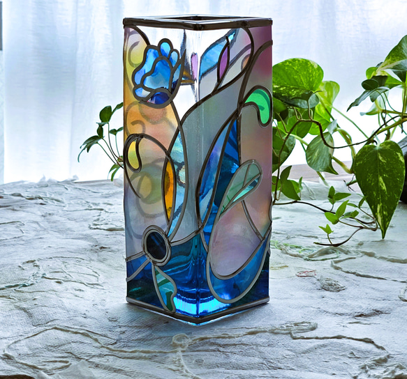 『フェアリーのお花畑~青』ガラス花瓶 4枚目の画像