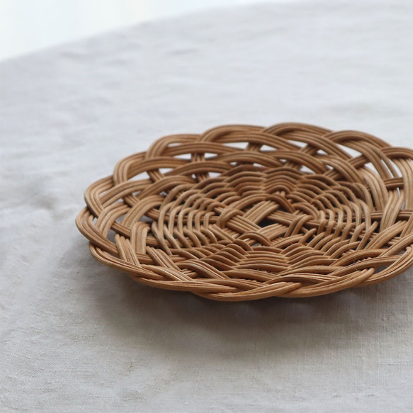 パン皿　 ブラウンBタイプ　S／籐編み ラタン 　鍋敷き　 3枚目の画像