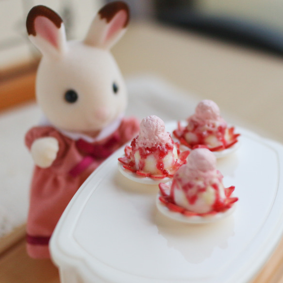 迷你冰淇淋草莓挫冰 刨冰 耳環 單支 1/12 森林家族 娃用 第2張的照片