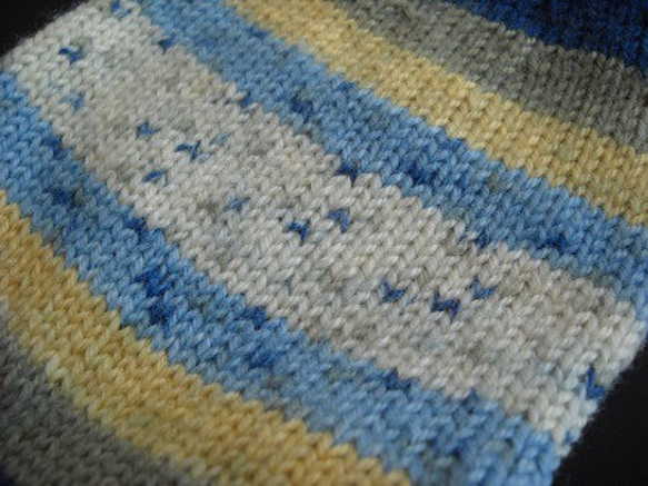 手編みの靴下　メリノウールで編んだ、爽やかな印象の大きめ靴下（女性用） 6枚目の画像