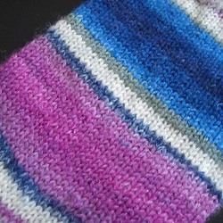 手編みの靴下　３色の幅広ボーダーの靴下①（女性用） 7枚目の画像
