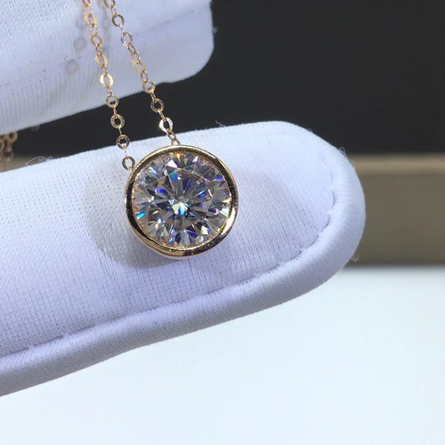 2.0カラット】輝く モアサナイト ネックレス k18YG ネックレス 