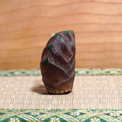 木彫刻　根付「筍」　黄楊　木彫り　竹の子 1枚目の画像