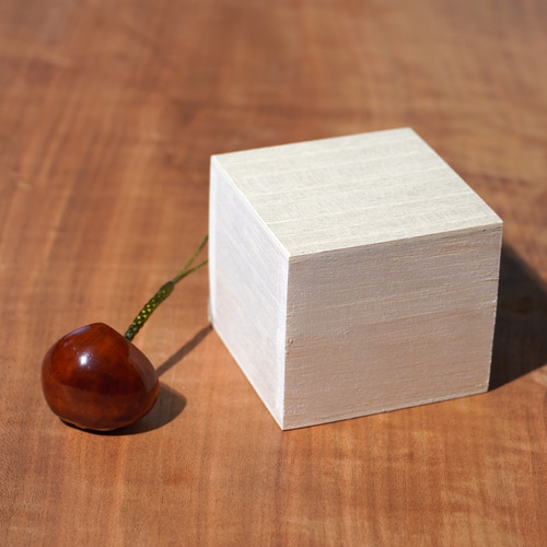 木彫刻 根付「栗」「小サイズ」 黄楊 木彫り 栗の実 彫刻 森 和輝 通販