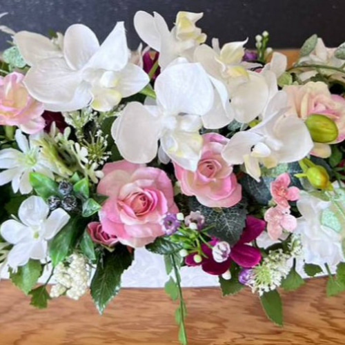 ✨陶器（バラ＆小菊プリザ＆ミニ胡蝶蘭（アーティシャルフラワーアレンジ✨ケース付き ✨陶器（バラ＆小菊プリザ＆ミニ胡蝶蘭（アーティシャルフラワー