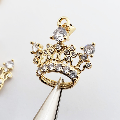 1個 王冠 クラウン 女王 キング 18KGP キュービックジルコニア パーツ