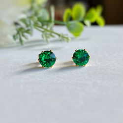 rada 緑クリスタルピアス マジェスティックグリーン 6mm 貴和クリスタルの一粒ピアス アレルギー