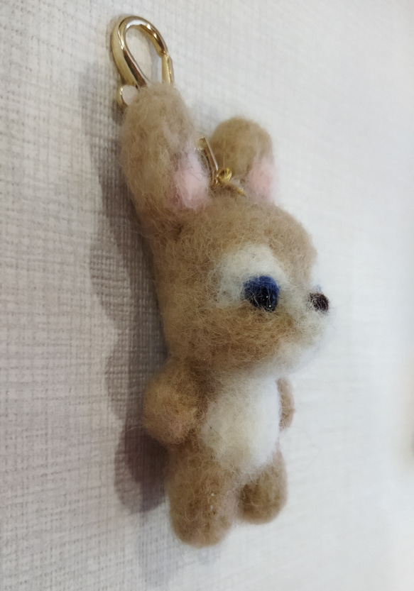 うさぎ〘兔〙　羊毛フェルト  キーホルダー 2枚目の画像