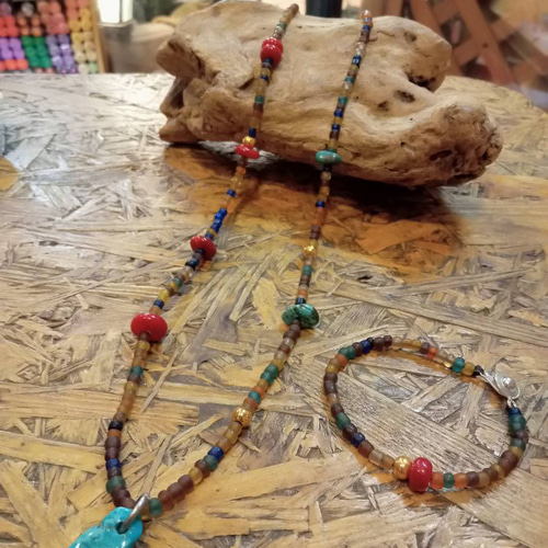 ボーン金属天然石ビーズビンテージボヘミアンエスニックネックレス伝統工芸男女兼用 ボーン金属天然石ビーズビンテージボヘミアンエスニックネックレス伝統