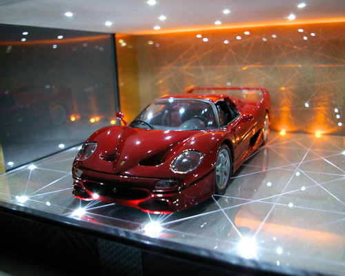 1/18展示可・スタッコ&カーボン・ディスプレーBOX / 2色LED26灯