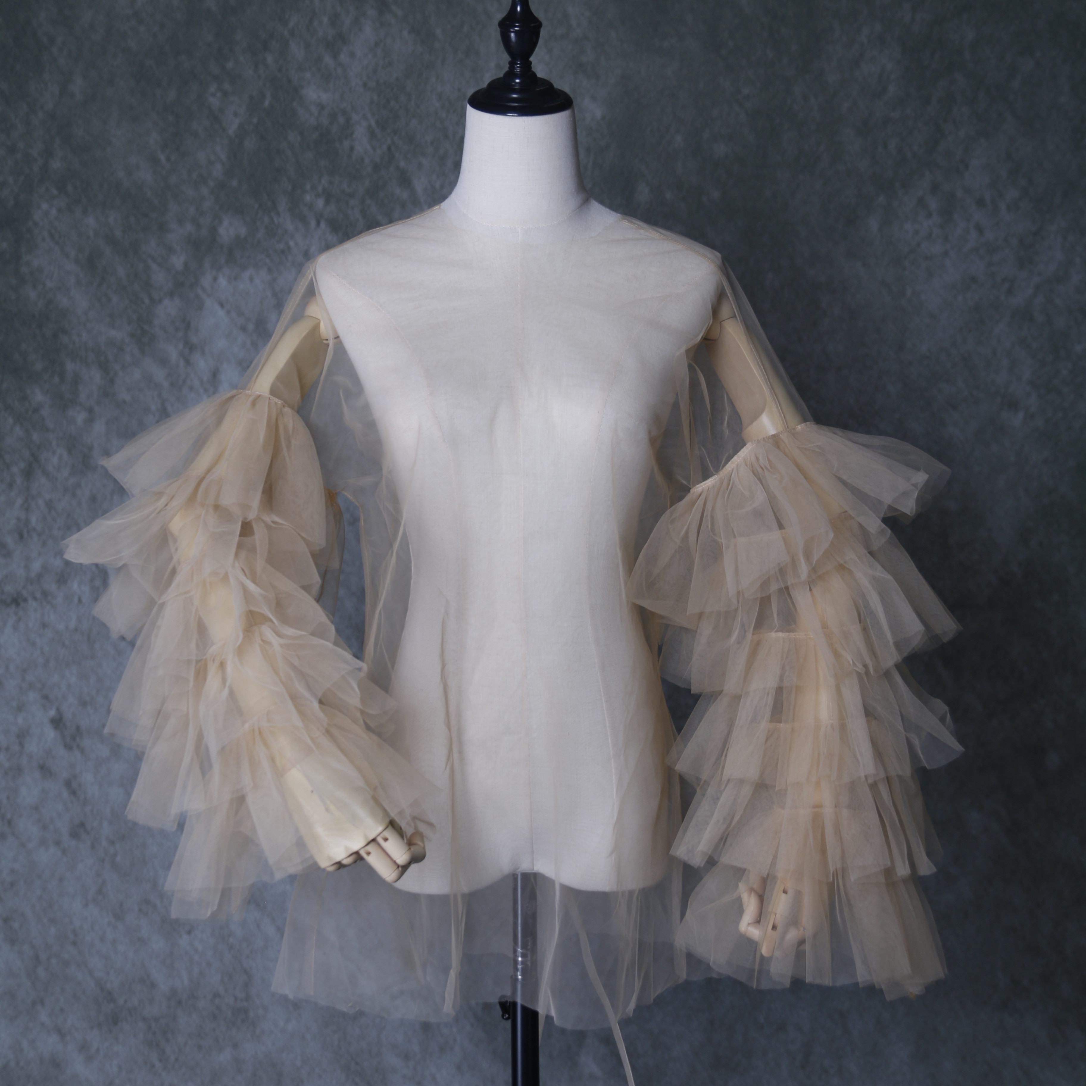 トップス ソフトチュール ベージュ　シャンパン ロングスリーブ ウェディングドレス カーディガン