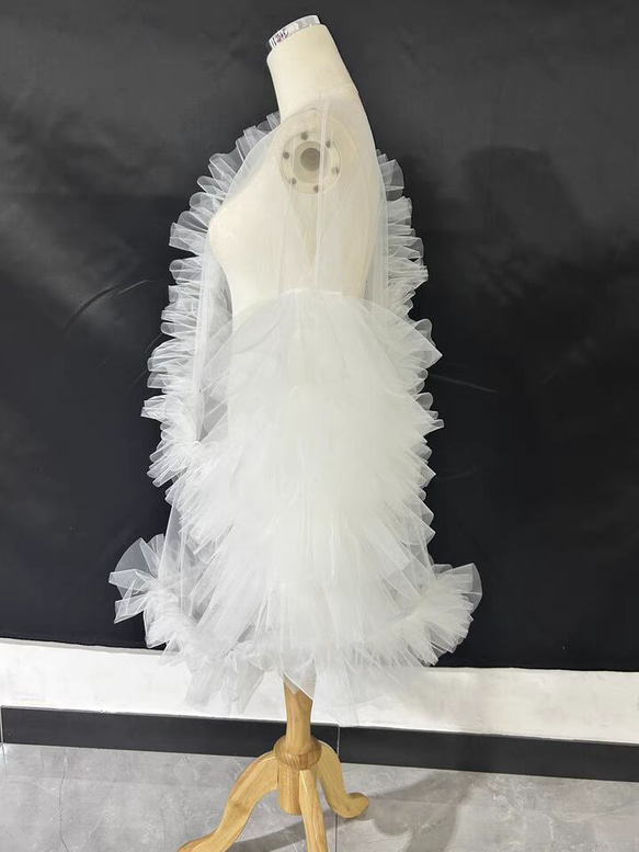 送料無料！ 抜群のおしゃれ見えカーディガン(ボレロ) ソフトチュール ラッフルフリルトップス 長袖　前撮り　ウエディング XL 身長 ドレス