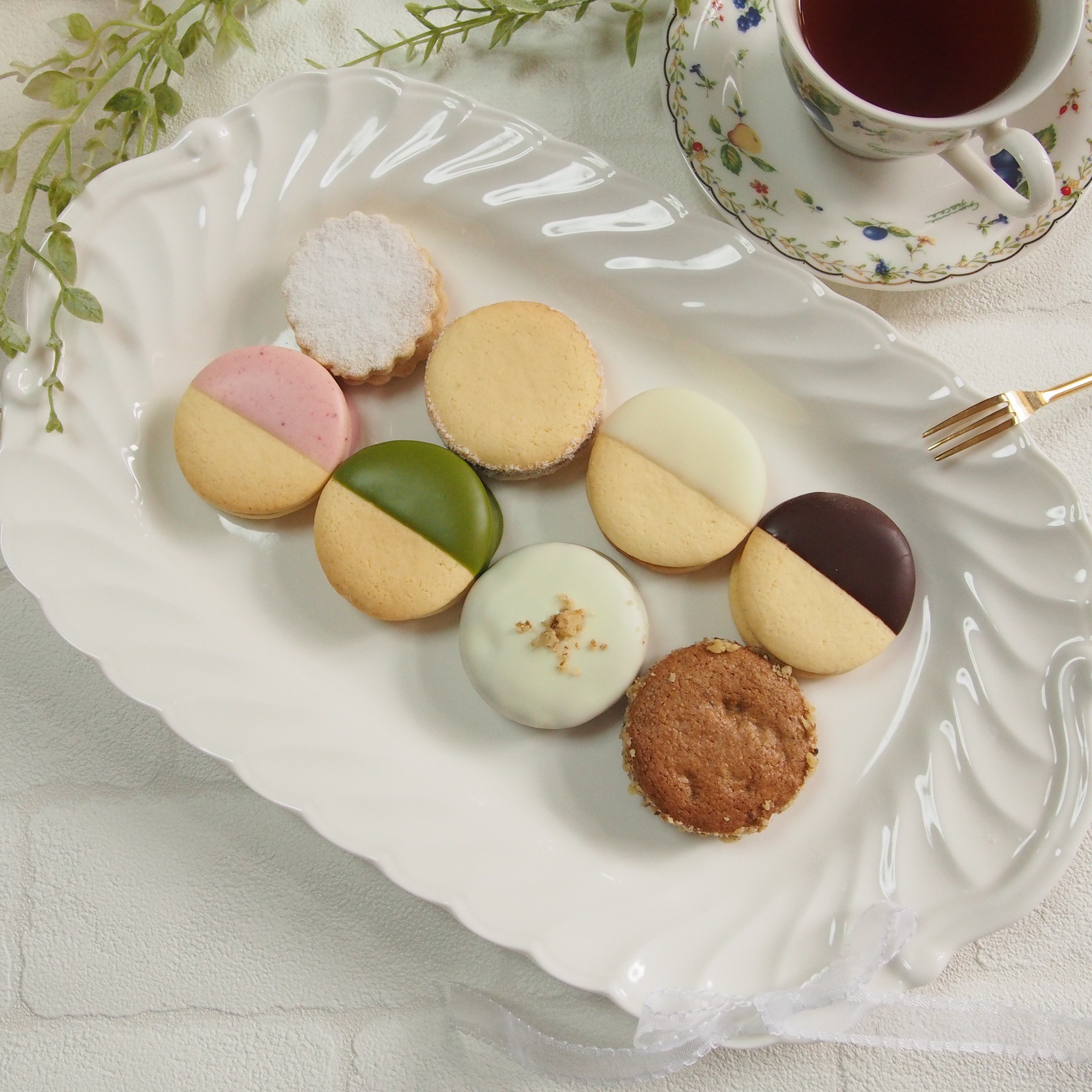 クッキー　0710 クッキー 0710 三日月型貼り箱にクッキー7種類詰め合わせ☆ スイーツ