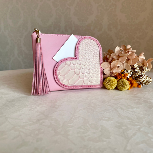 同梱無料♡ピンク色ハートのプチポーチ♡キーホルダーやミニ財布に♡新品未使用 ミニハート刺繍｜キーポーチ｜フラワーリングオンラインストア