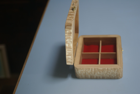 木製　アクセサリーボックス　タモ玉杢突板貼り 6枚目の画像