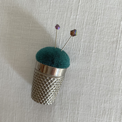 アンティーク キューブピンボックス 小 ピンクッション 硝子の待ち針