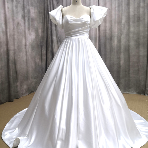 ボリューム袖 オフショルダー プリンセスライン ウェディングドレス  