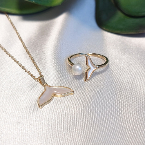 アクセサリー　まとめ売り　ネックレス　リング　ブレス　パール　石　トップ ☆ギフト☆14kgf☆白蝶貝のホエールテールネックレス＆お揃いの