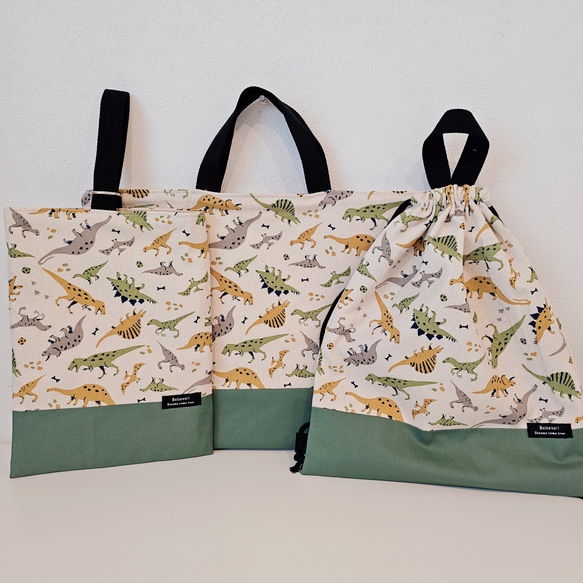 楽天市場】ハンドメイド シューズバッグ ( 恐竜 化石 箔プリント
