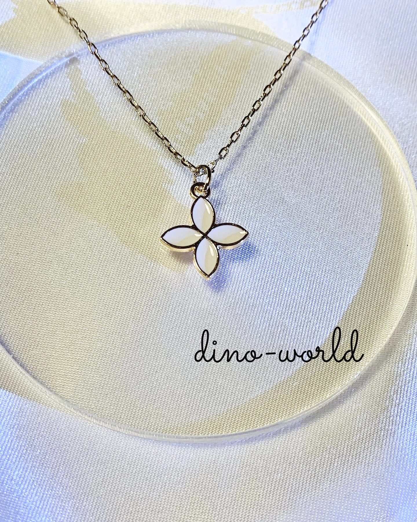 kaoyorinakamiフラワーモチーフ ネックレス mignon1_pg.jpg