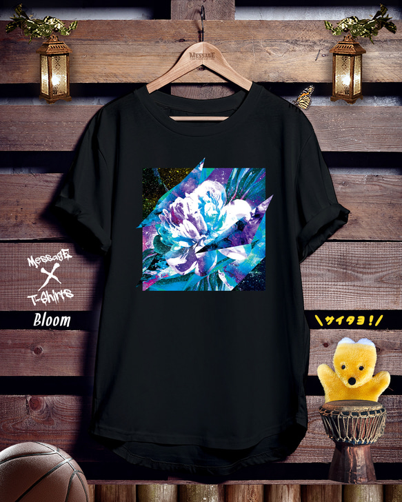 グラフィックアート黒Tシャツ「Bloom」 1枚目の画像