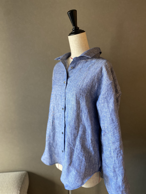 上質なリネンで作ったベーシックシャツ100%リネン　麻　ブルー　春シャツ　抜き衿シャツ　貝ボタン　40サイズ 大人シャツ 1枚目の画像