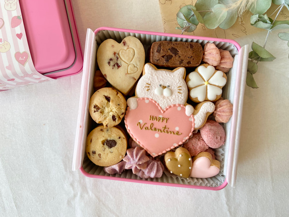 （2月1日発送！）バレンタインクッキー缶♡ねこハート♩ 1枚目の画像
