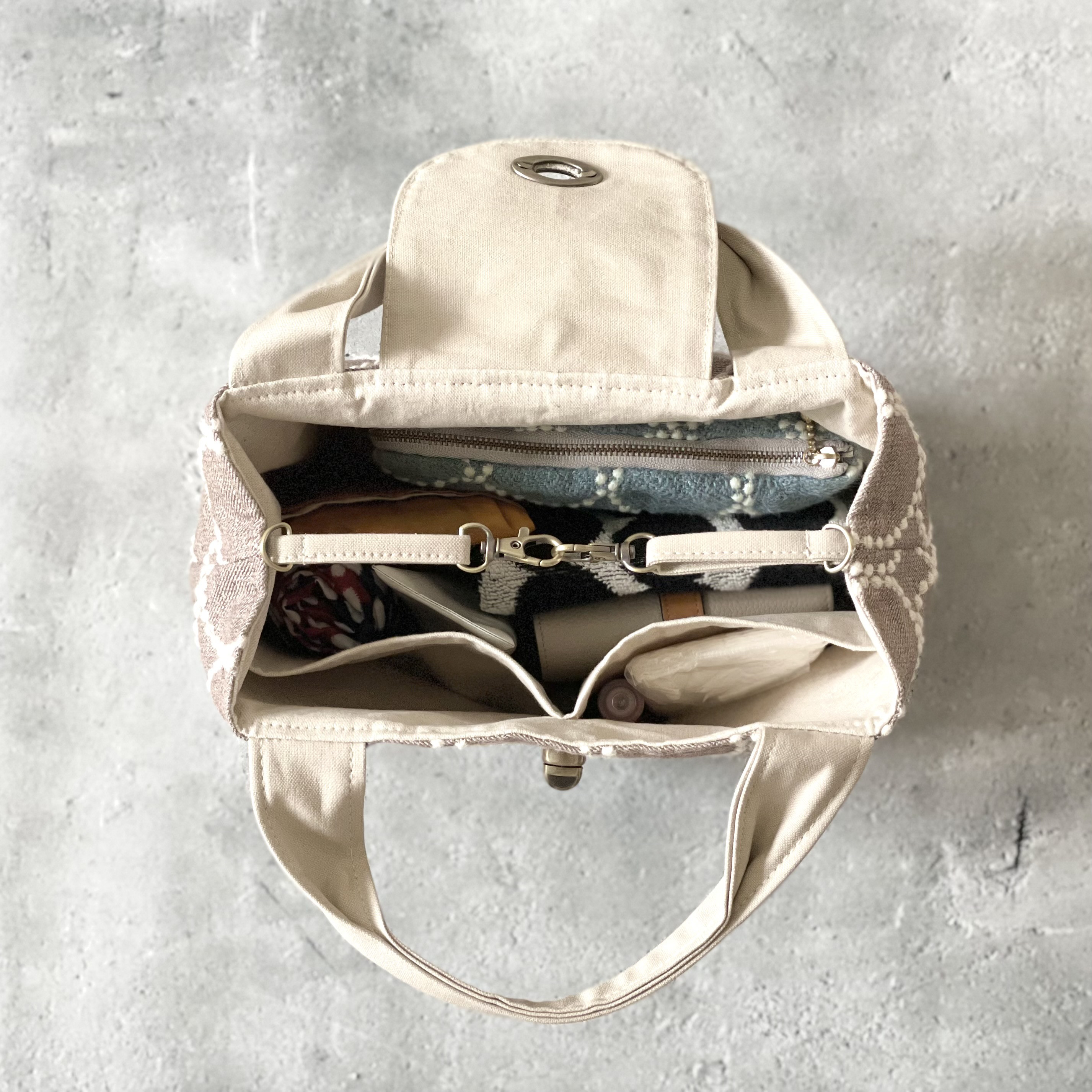 ⚮̈ミナペルホネン　tambourine brown ムータバッグ　3wayトート