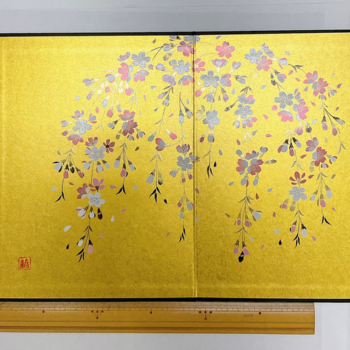 新品屏風 しだれ桜 蒔絵 金紙屏風 高さ 陥る 25センチ ひな祭り