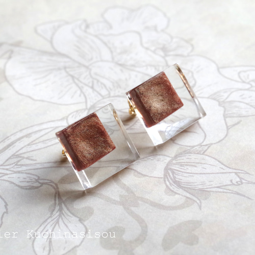 ダブルスクエア レジン カボション ピアス ダブルスクエア レジン