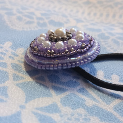ビーズ刺繍のヘアゴム　紫　#18 4枚目の画像