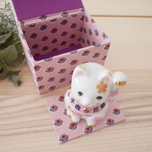 置物　招き猫　33センチ　共箱　商売繫盛　千客萬来　ご利益　縁起物　美品　ねこ 置物 招き猫 33センチ 共箱 商売繫盛 千客萬来 ご利益 縁起物 美